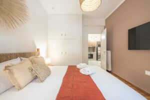 LOUDIA5b Boho Pennie Home