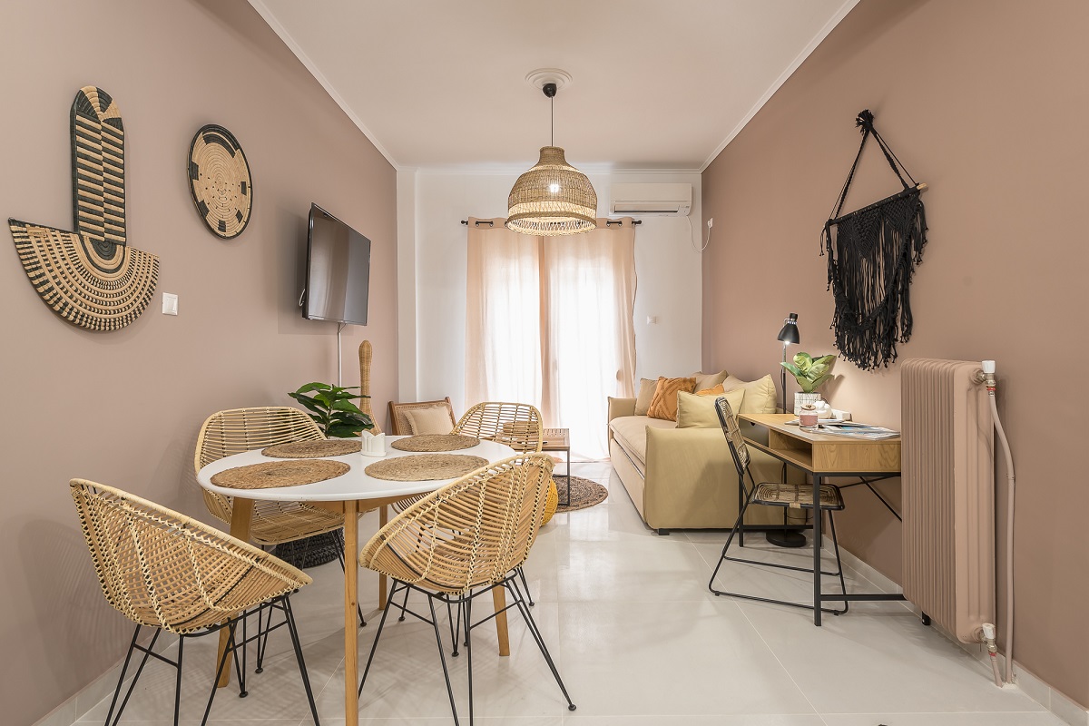 LOUDIA5b Boho Pennie Home