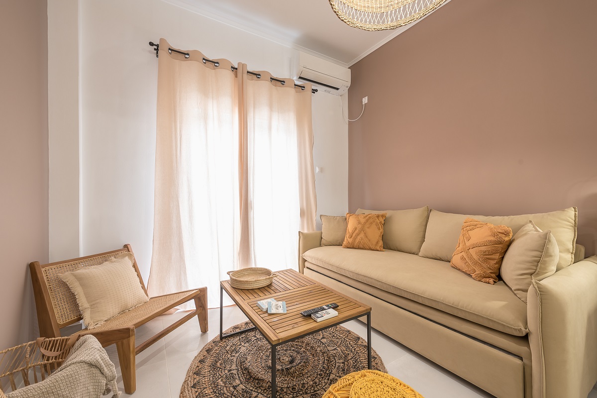 LOUDIA5b Boho Pennie Home