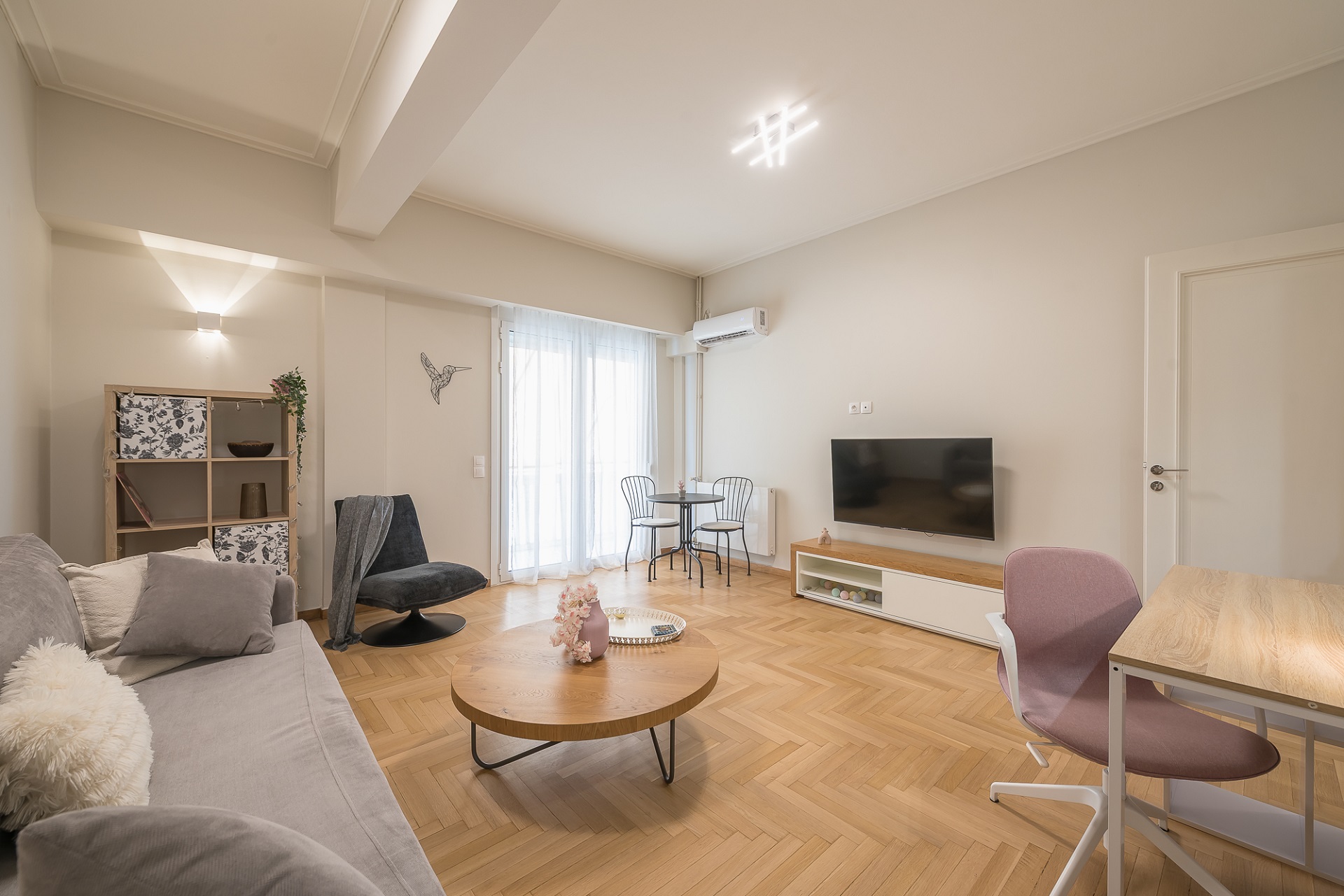 Megaron Suite by Cloudkeys - Lourou